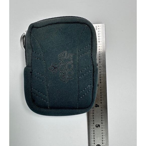 Aura Cacia Aromatherapy & Pads Car Diffuser and Aroma Tools Travel Case - Picture 6 of 7